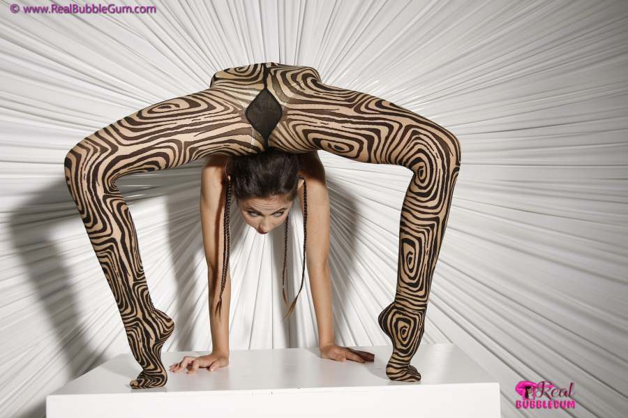 ����ƣ�͵�ʱ�������ϰ���Ͷ���